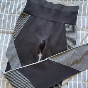 PINK Victoria's Secret Black and Gray Leggings